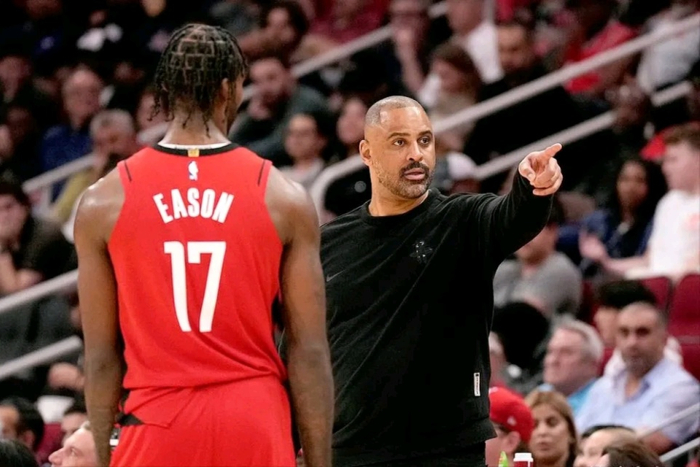 火箭新星伊森低迷遭弃用 三分荒或毁大合同